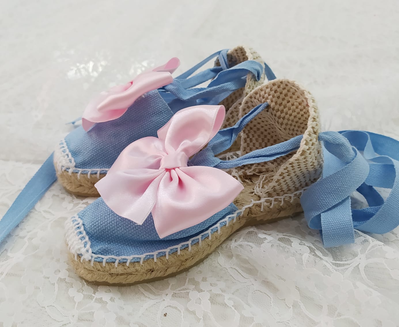 BLUE SUMMER SHOES WITH PINK BOW | VE21-34