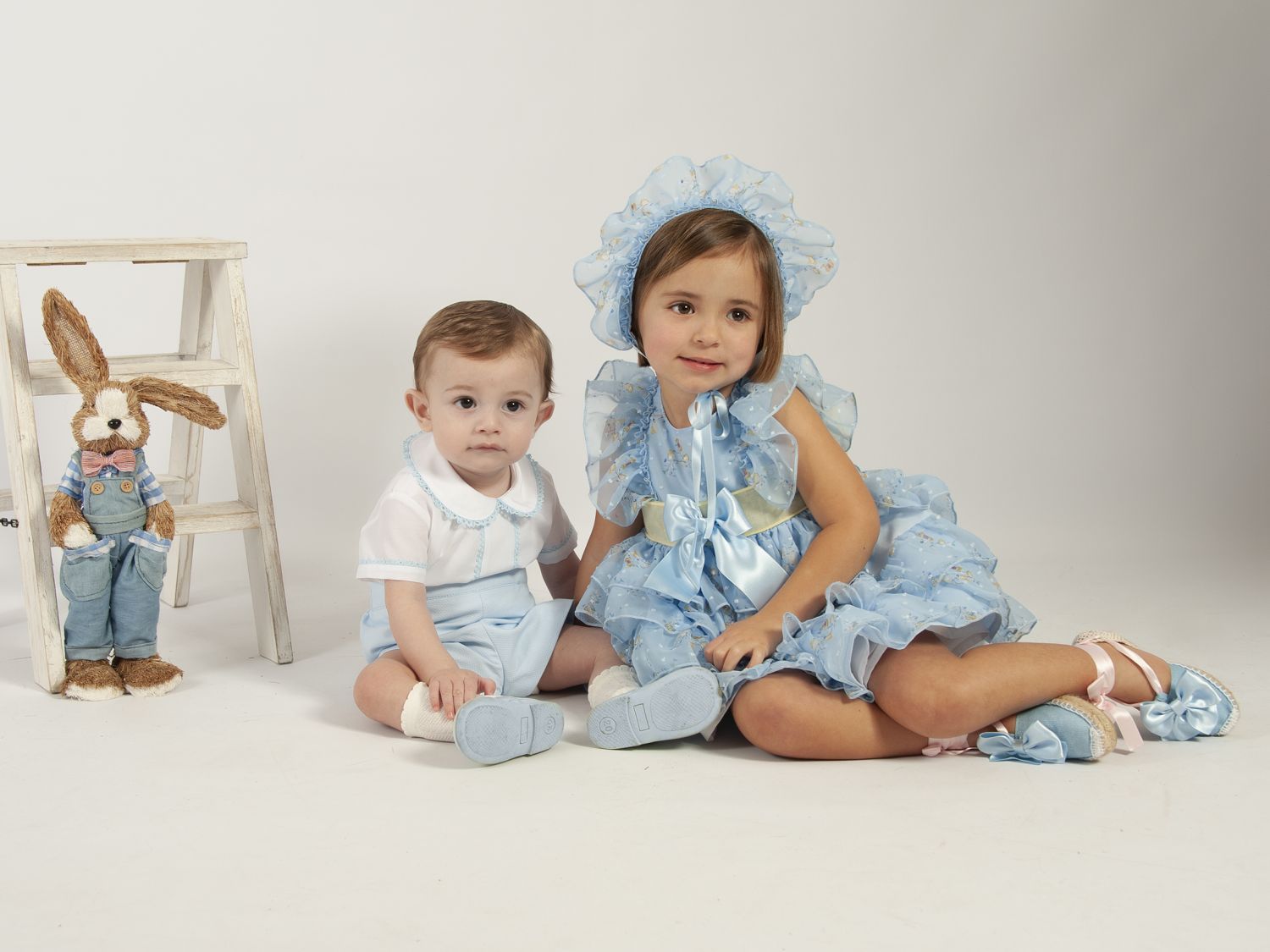 BABY BLUE ORGANZA PUFBALL DRESS WITH BUTTERFLY DETAILS | VE24-15