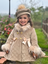 In25-17 Camel coat fur details